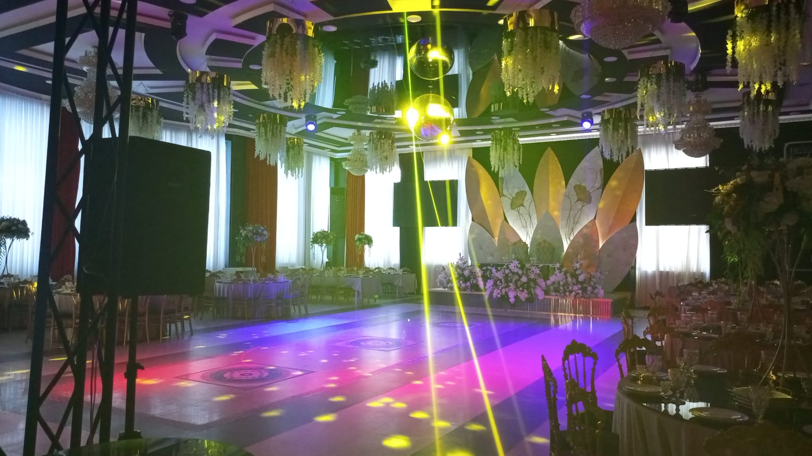 Alux Hall şadlıq sarayı - Böyük Zal - Şəkil 1