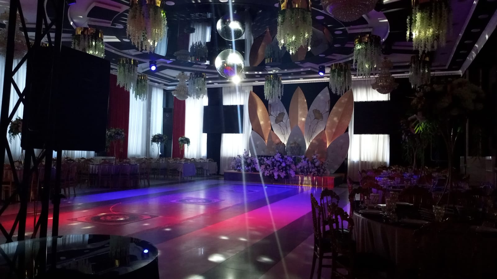 Alux Hall şadlıq sarayı - Böyük Zal - Şəkil 2