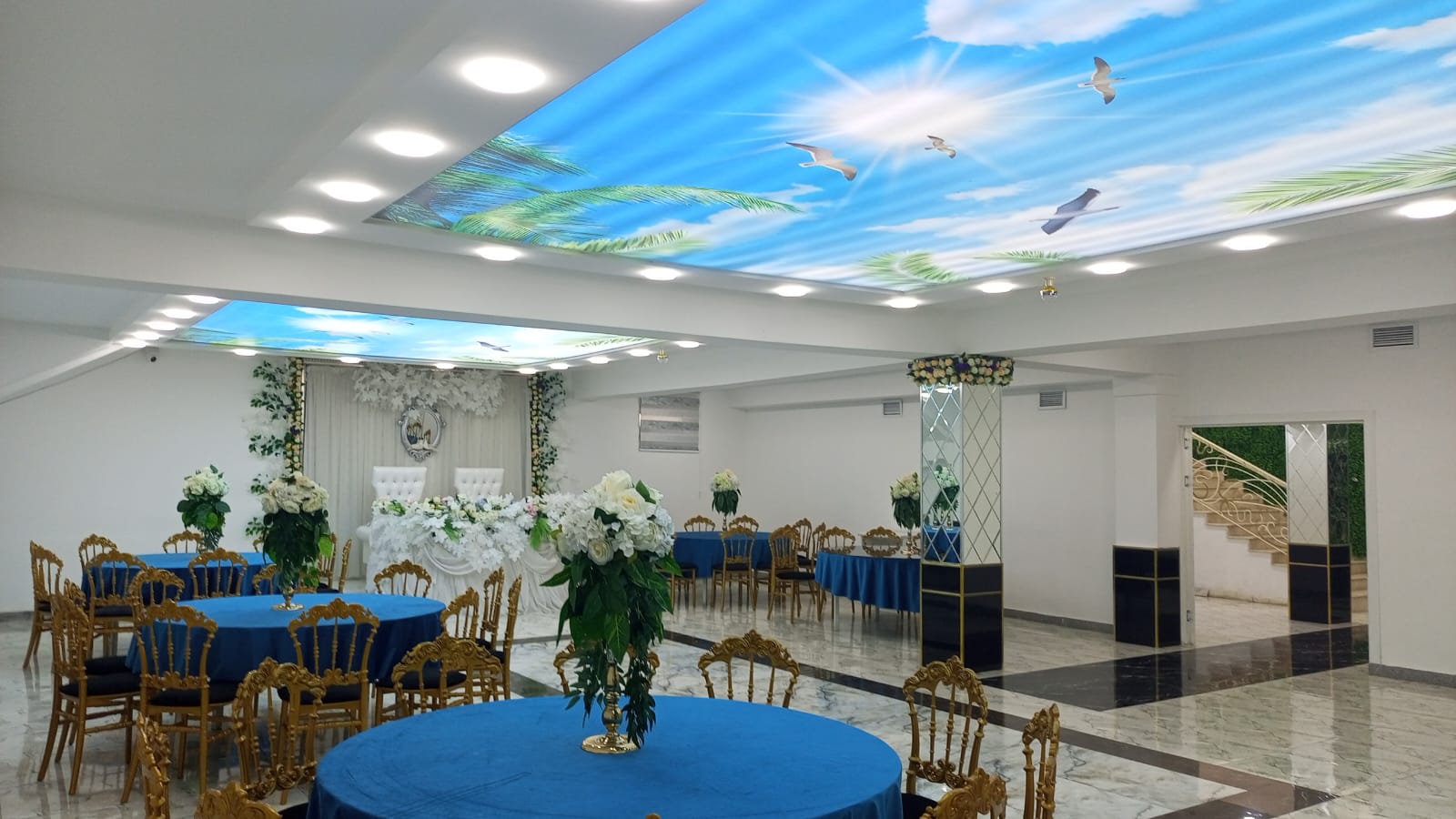 Alux Hall şadlıq sarayı - Kiçik Zal - Şəkil 1