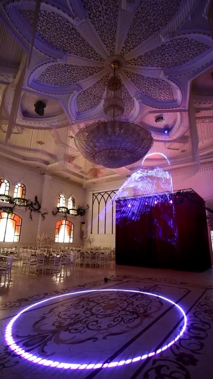 Karvan böyük zal - şəkil 1