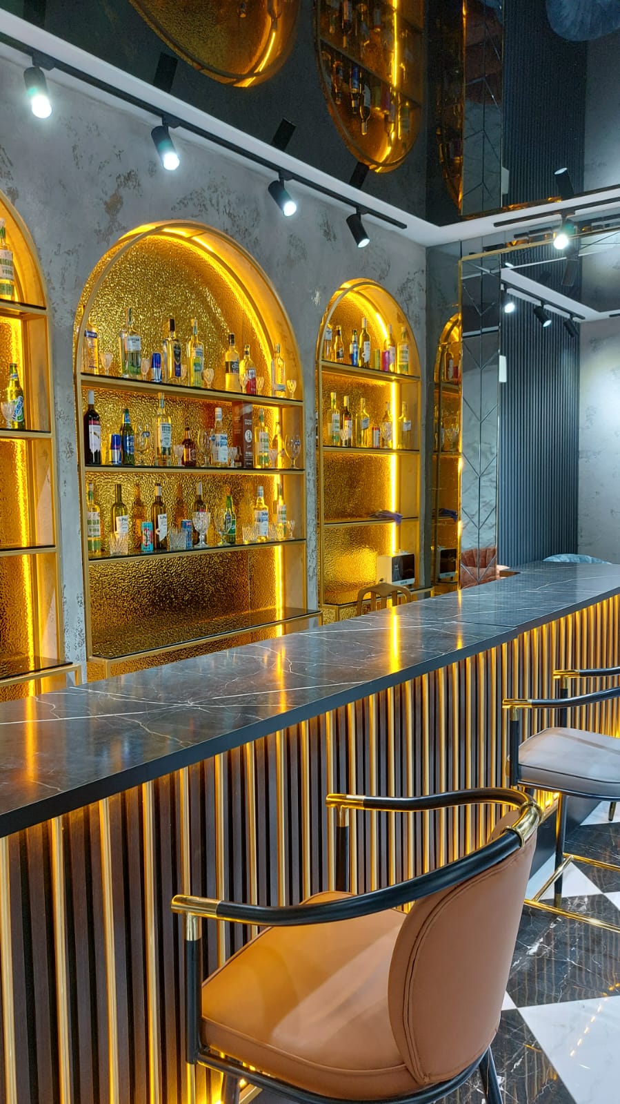 Manisa Hall böyük zal - şəkil 3