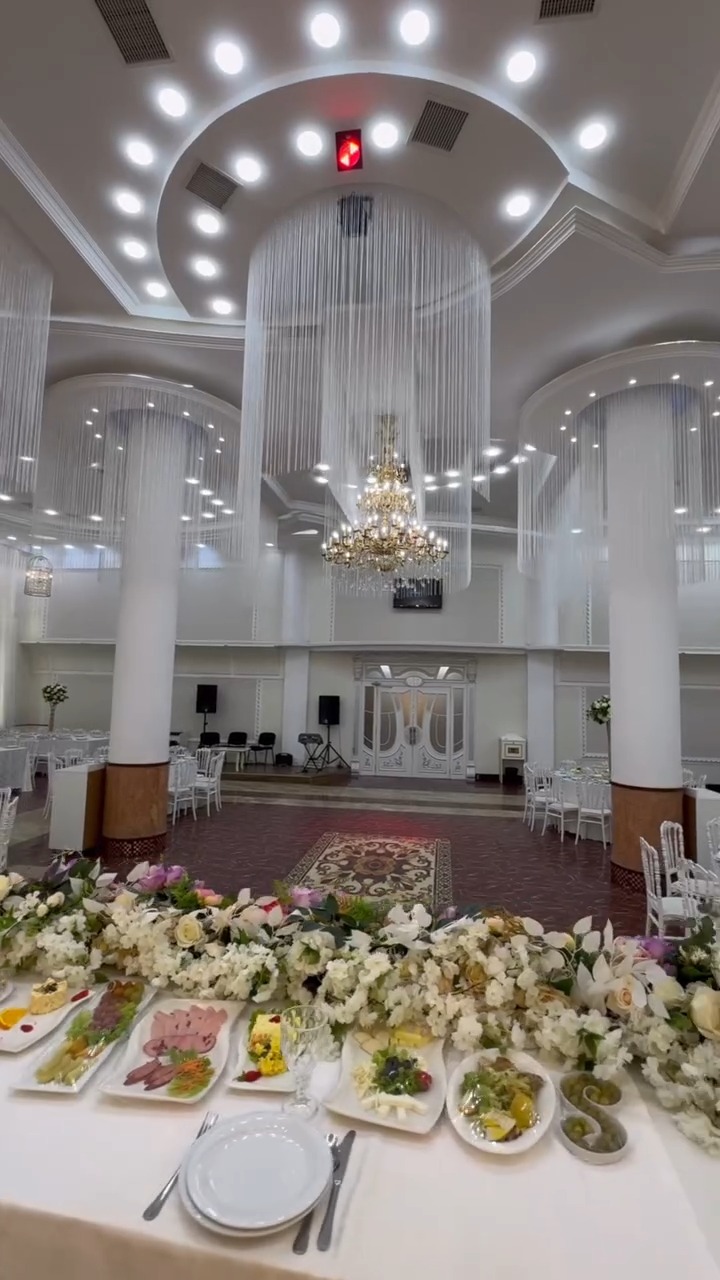 Şahzadə şadlıq sarayı - Kiçik Zal - Şəkil 5